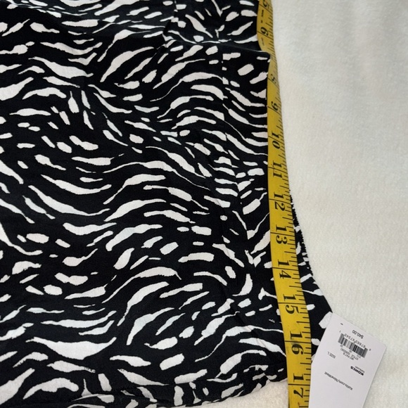 Nine West skirt, black and white Animal print, size Large maxi - Picture 9 of 10